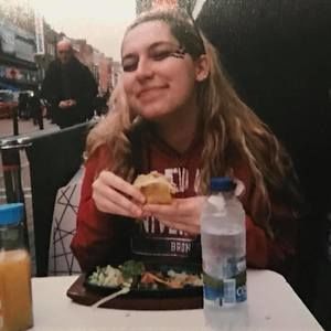 Meet your Posher, Rebecca